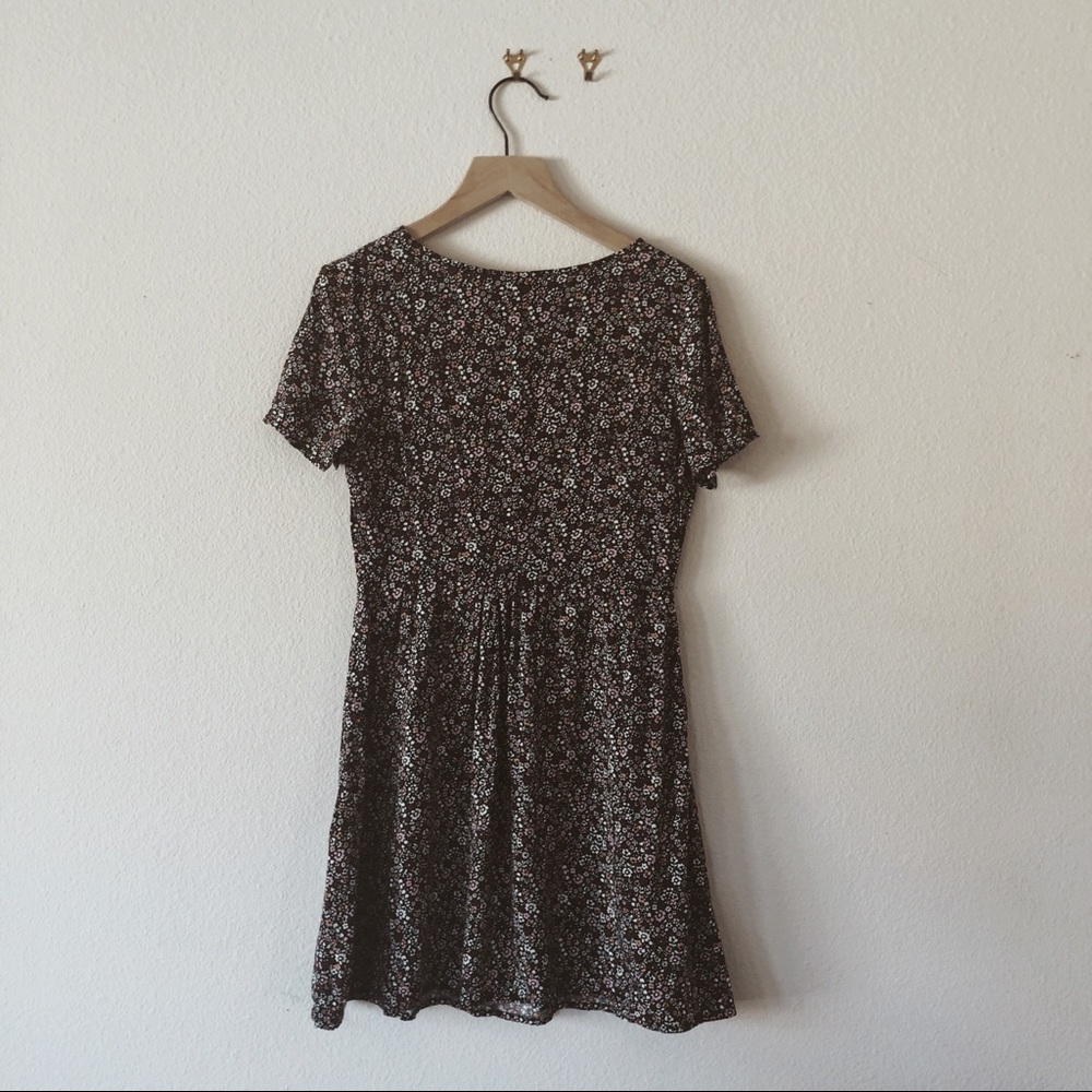 H&M Summer Dress - Picture 2 of 3